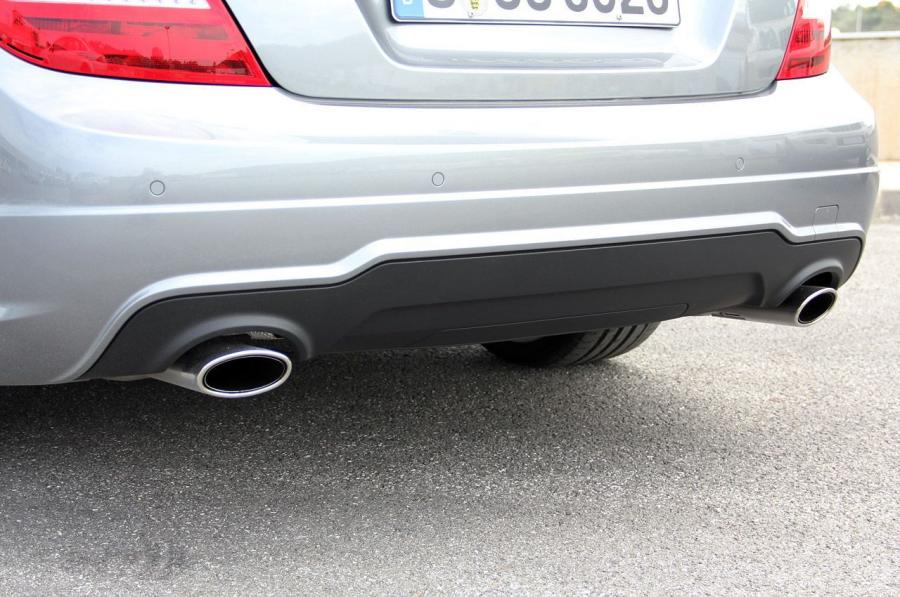  Mercedes-Benz C-Class Coupe 2012 года  (фото 40 из 99)